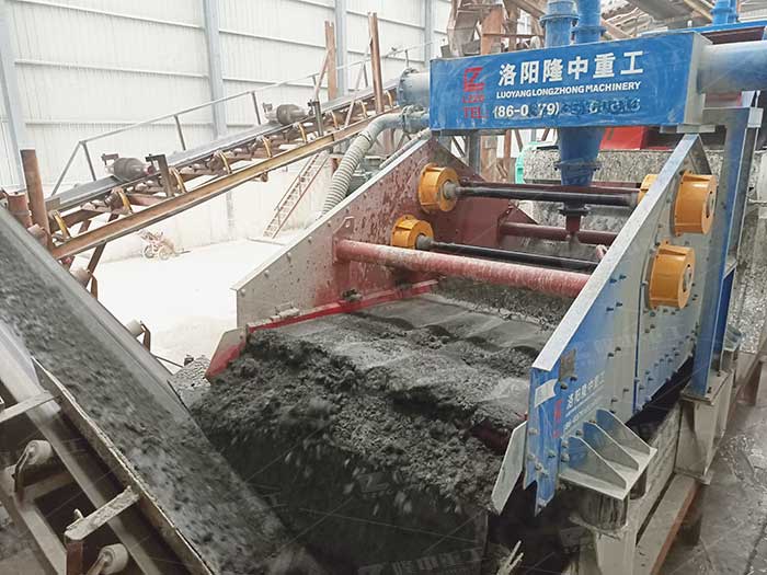 ��(x��)ɰ���ՙC(j��)�\(y��n)���еĳ�Ҋ���}